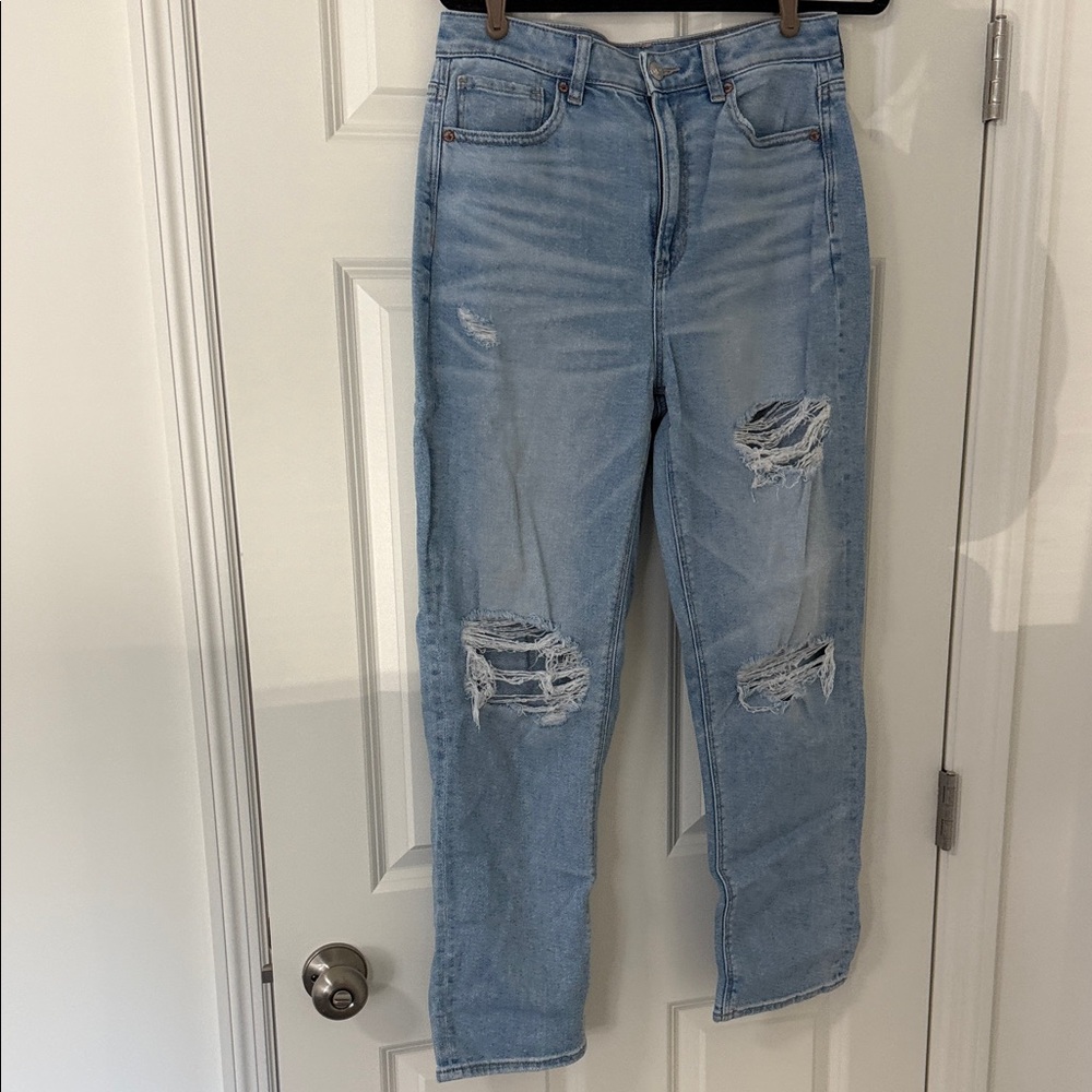 American Eagle Outfitters Light Blue Distressed Jeans